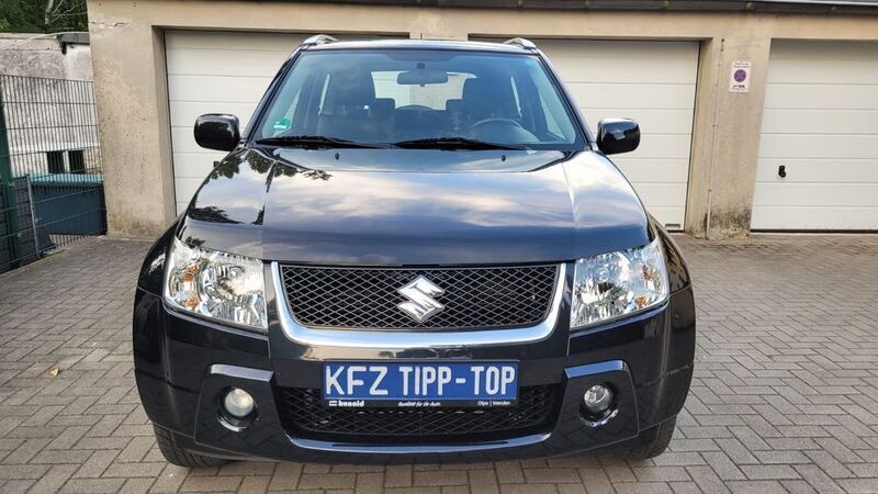 Schwarz Gebraucht 2008 Suzuki Grand Vitara SUV | 6.799 € (Fairer Preis) - Bild 1/4