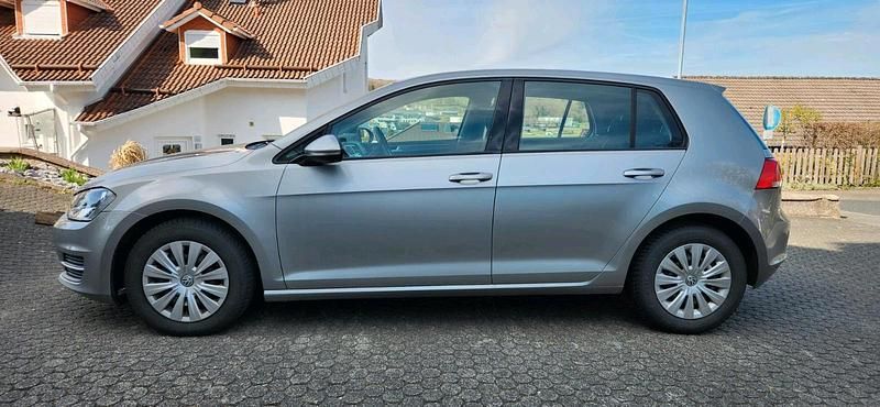 Second-hand VW Golf VII 110 CP (80 kW) 2015 Gri Berlinǎ