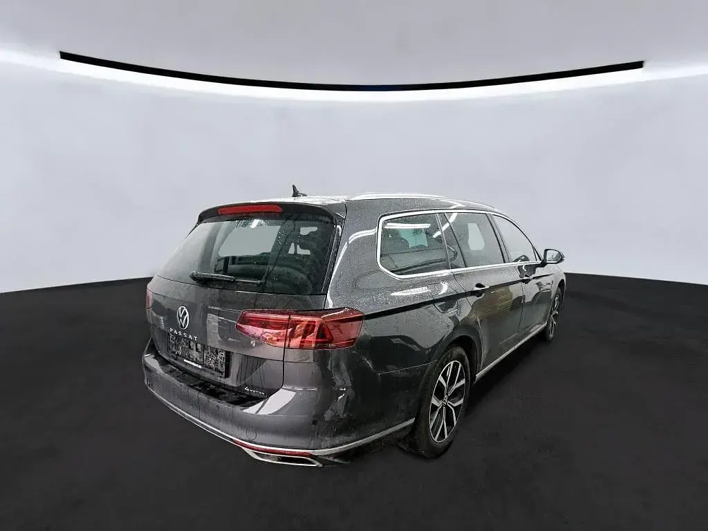 Gebraucht VW Passat Elegance 200 PS (147 kW) 2022 Mangangrau Kombi