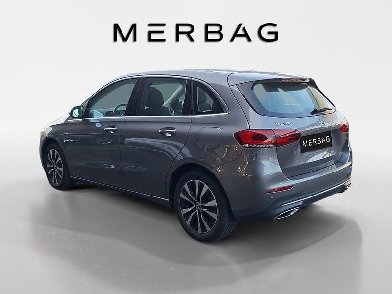 Gebraucht Mercedes B250e Progressive 218 PS (160 kW) 2022 Grau Van / Kleinbus