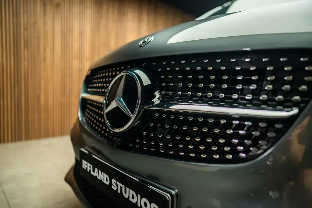 Gebraucht Mercedes V250 AMG 190 PS (139 kW) 2020 Grau Van / Kleinbus