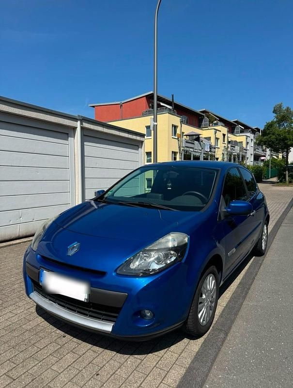 Blau Gebraucht 2010 Renault Clio II GT-Line Kleinwagen | 3.499 € (Guter Preis) - Bild 1/4