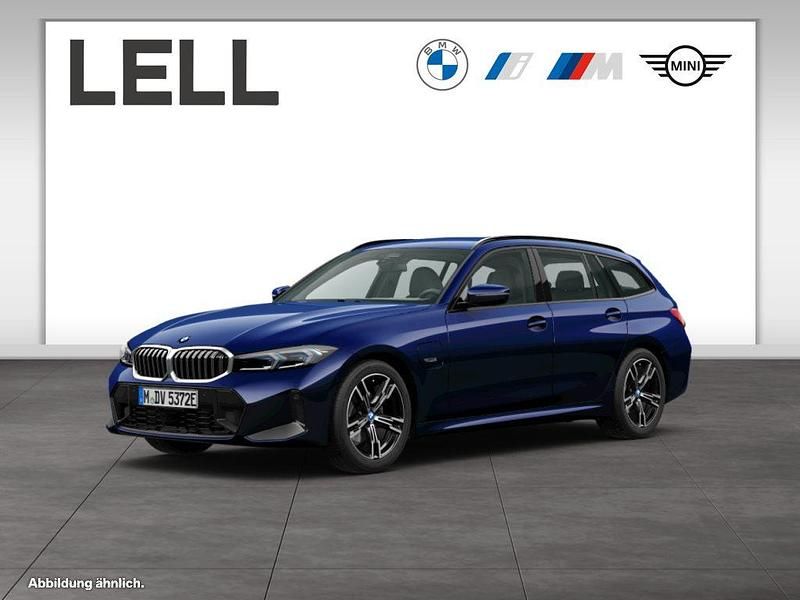 Blau Gebraucht 2022 BMW 320e M Sport Kombi | 30.850 € (Etwas zu teuer) - Bild 1/4