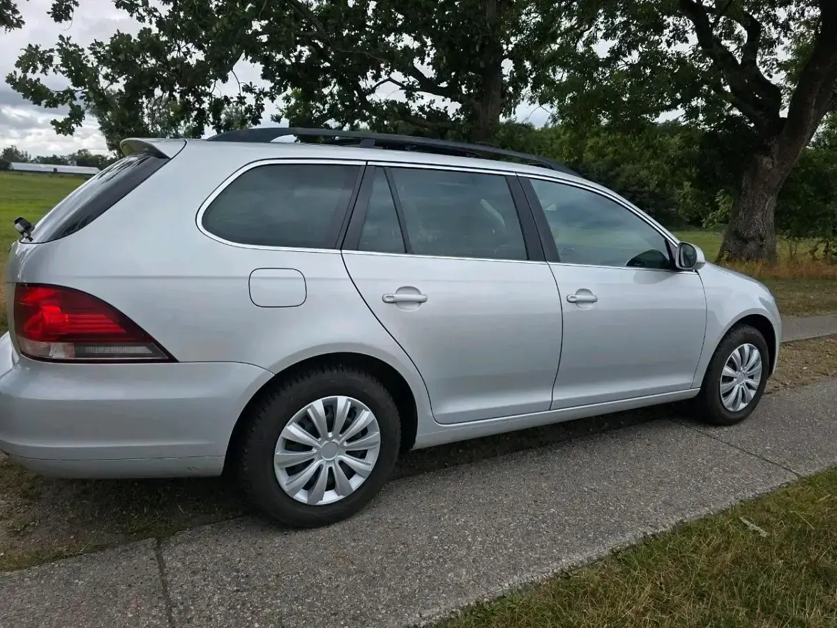 Gebraucht VW Golf VI 105 PS (77 kW) 2013 Grau Kombi