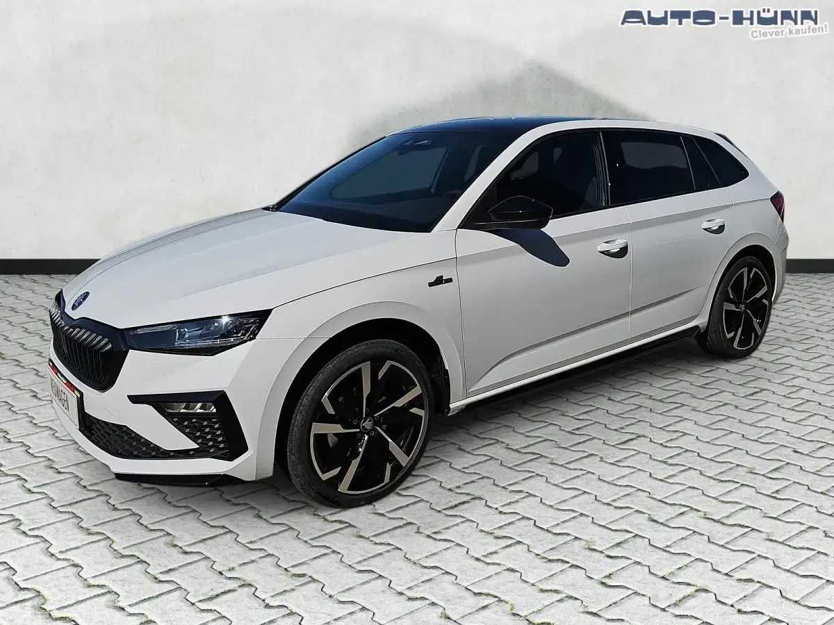 Neu Skoda Scala Monte Carlo 150 PS (110 kW) 2026 Moonwhite metallic Kleinwagen
