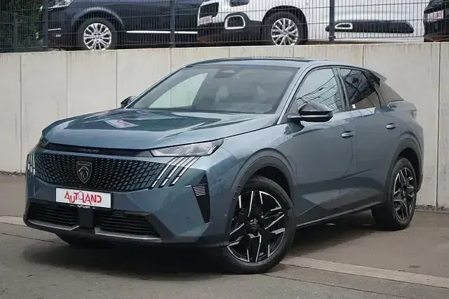 Gebraucht Peugeot 3008 145 PS (106 kW) 2025 Ingaroblaumet. SUV