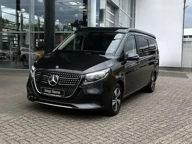 Gebraucht Mercedes V220 Premium 163 PS (119 kW) 2025 Grau Van / Kleinbus