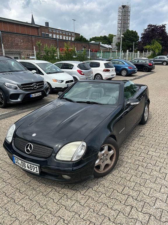 Gebraucht Mercedes SLK200 163 PS (119 kW) 2000 Schwarz Cabrio