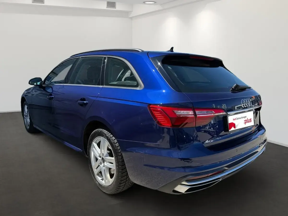 Gebraucht Audi A4 Advanced Plus 204 PS (150 kW) 2023 Blau Kombi