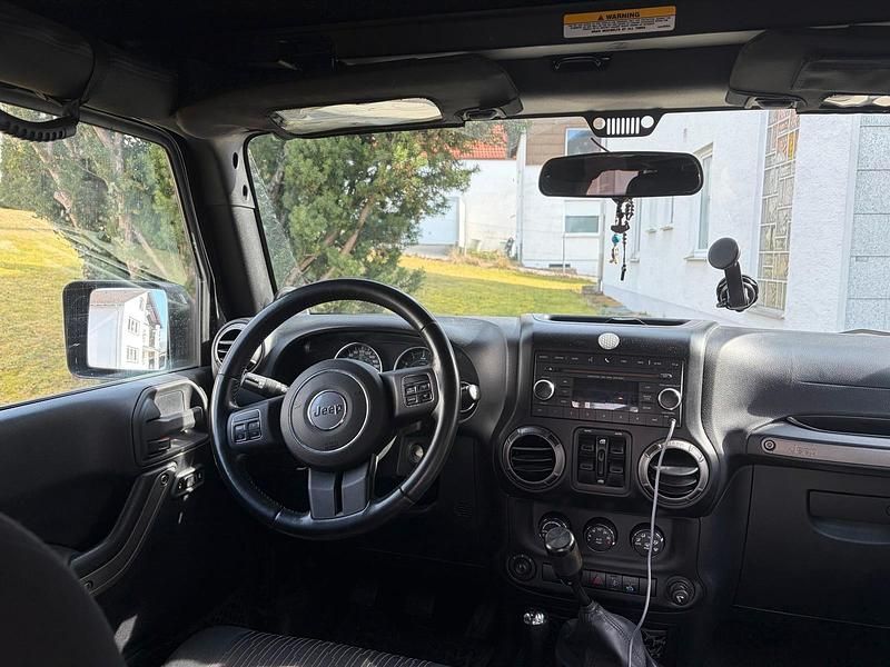 Gebraucht Jeep Wrangler 200 PS (147 kW) 2011 Schwarz SUV