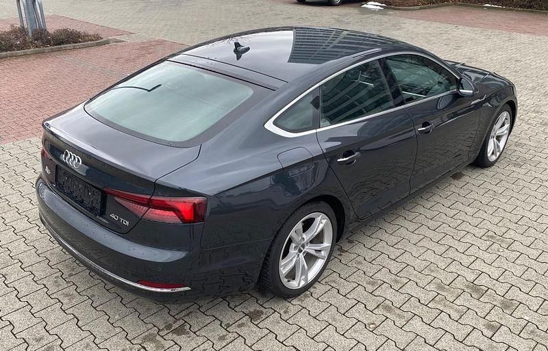 Gebraucht Audi A5 Sport 190 PS (139 kW) 2018 Grau Coupé