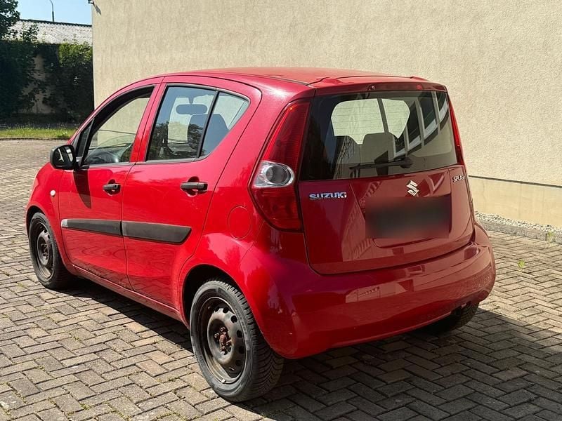 Gebraucht Suzuki Splash 65 PS (47 kW) 2009 Rot Kleinwagen