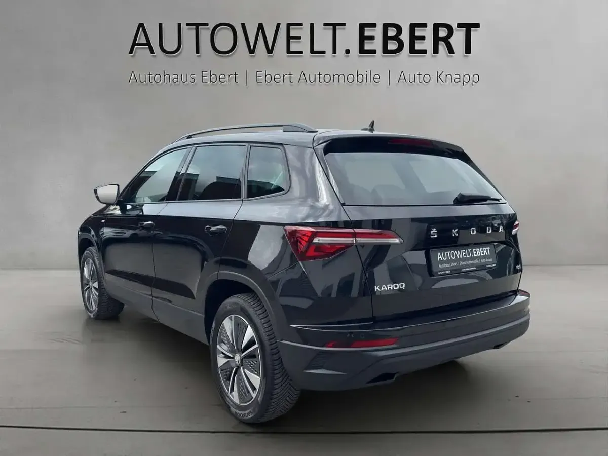 Gebraucht Skoda Karoq Tour 150 PS (110 kW) 2023 Schwarz SUV