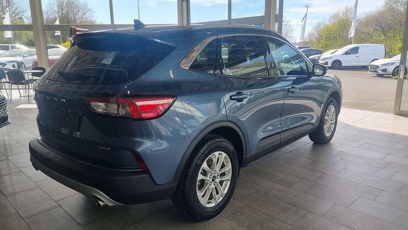 Gebraucht Ford Kuga Titanium 224 PS (164 kW) 2022 Chrome blue metallic blau SUV