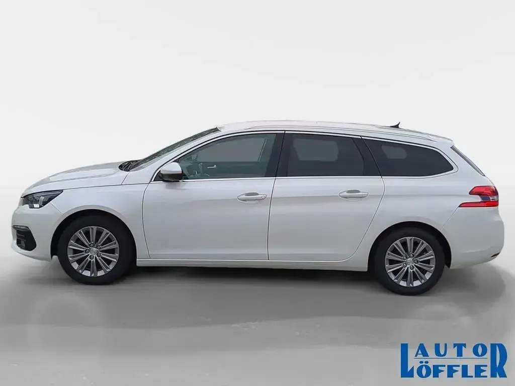 Gebraucht Peugeot 308 SW Allure 131 PS (96 kW) 2021 Weiß Limousine