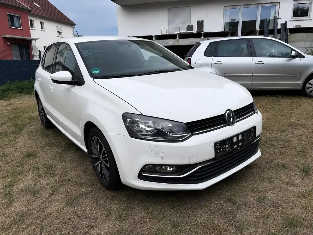 Gebraucht VW Polo Allstar 60 PS (44 kW) 2017 Weiß Kleinwagen