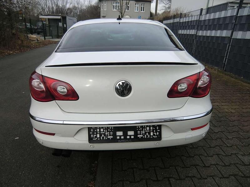 Gebraucht VW Passat Basis 160 PS (117 kW) 2009 Candyweiß Limousine