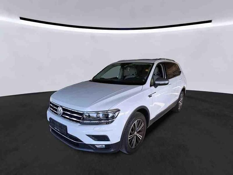 Weiß Gebraucht 2021 VW Tiguan Allspace Highline SUV | 29.890 € (Superpreis) - Bild 1/4