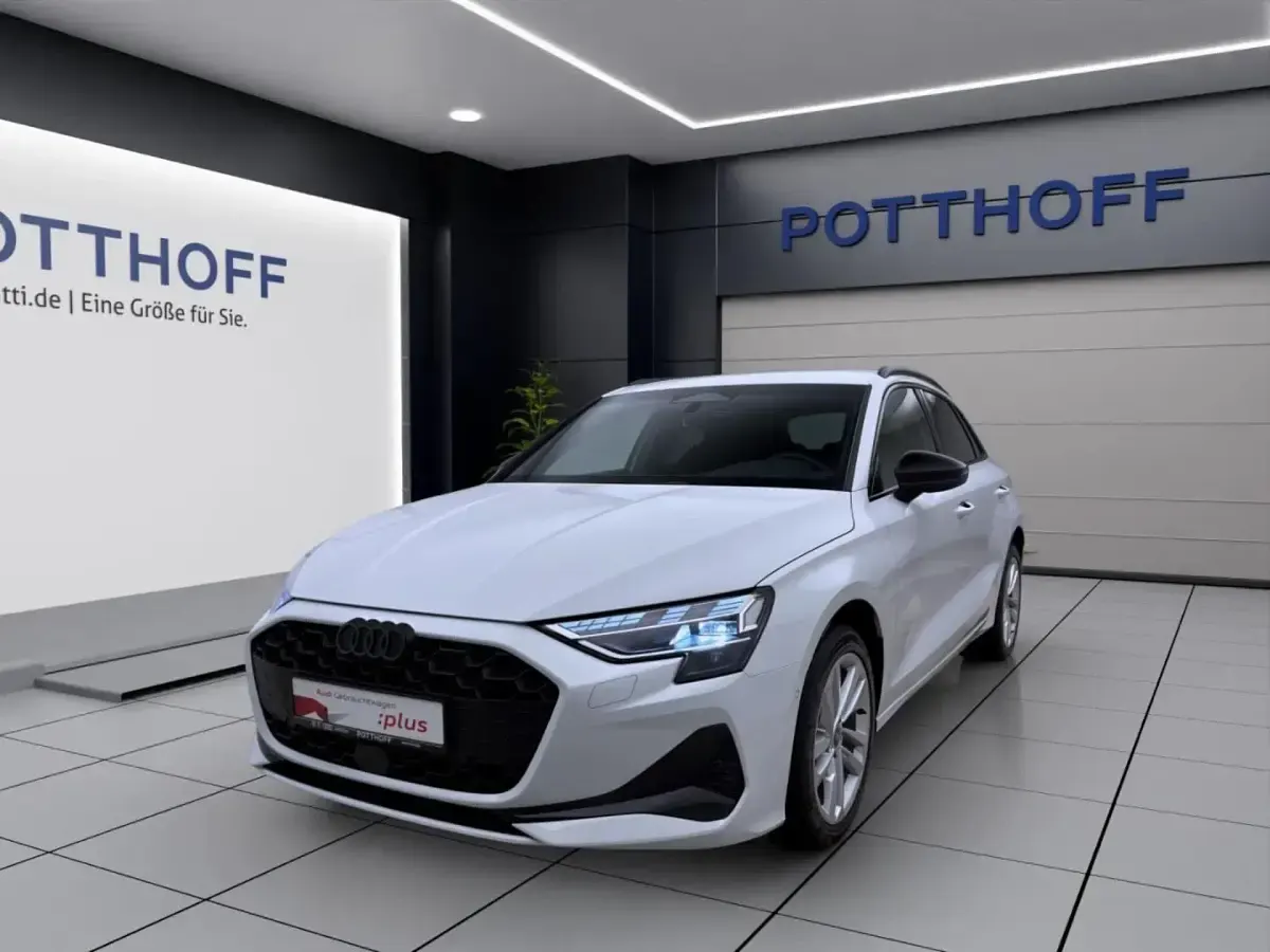 Gebraucht Audi A3 Advanced 116 PS (85 kW) 2026 Gletscherweiß metallic