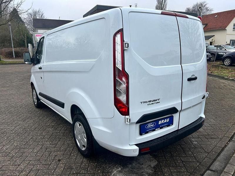 Gebraucht Ford Transit Custom Basis 131 PS (96 kW) 2021 Weiß Pickup