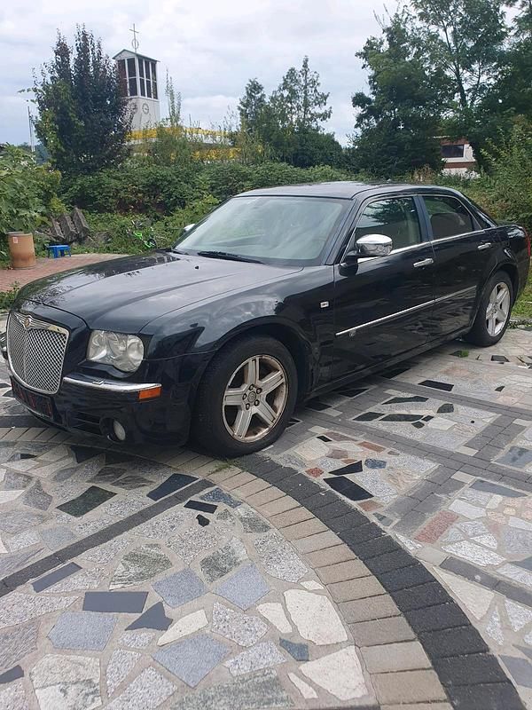 Schwarz Gebraucht 2025 Chrysler 300C Limousine | 3.050 € - Bild 1/4
