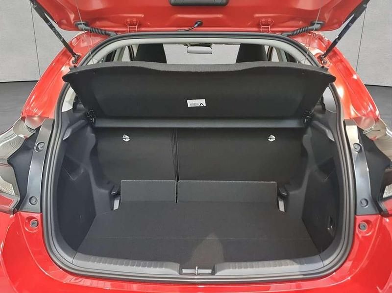 Gebraucht Mazda 2 Center-Line 92 PS (67 kW) 2025 Formalred Limousine