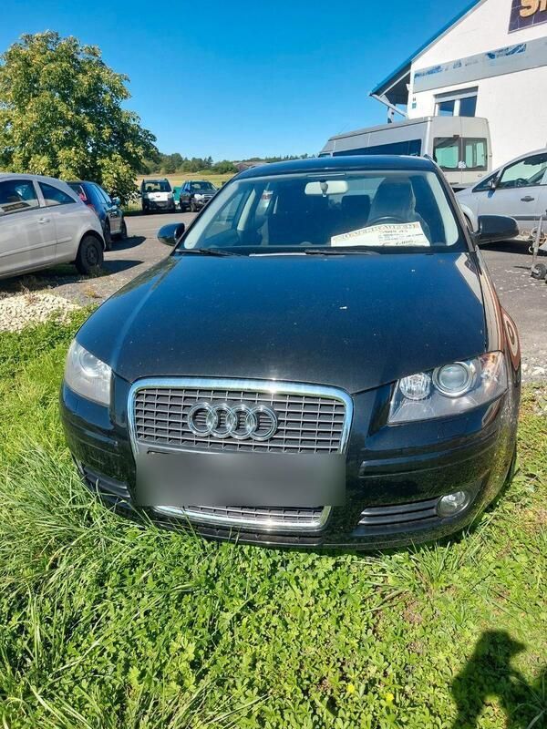 Schwarz Gebraucht 2007 Audi A3 Sportback Attraction Kombi | 2.600 € (Superpreis) - Bild 1/4