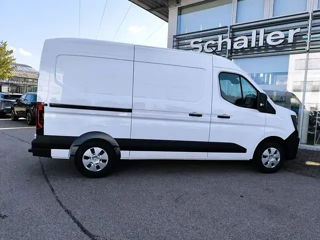 Neu Nissan Interstar N-Connecta 170 PS (125 kW) 2026 Van