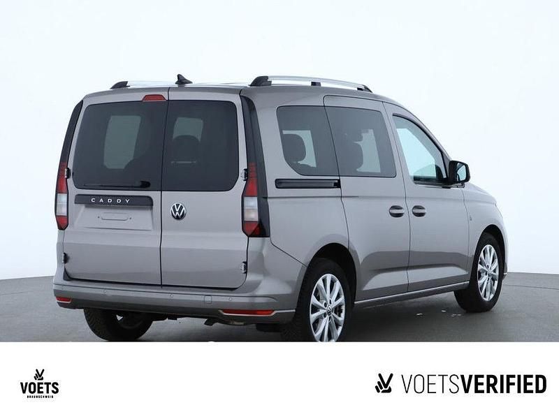 Gebraucht VW Caddy Life 114 PS (83 kW) 2022 Gelb Van / Kleinbus