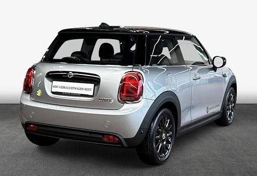 Gebraucht Mini Cooper Essential 135 kW (184 PS) 2025 Silber Kleinwagen