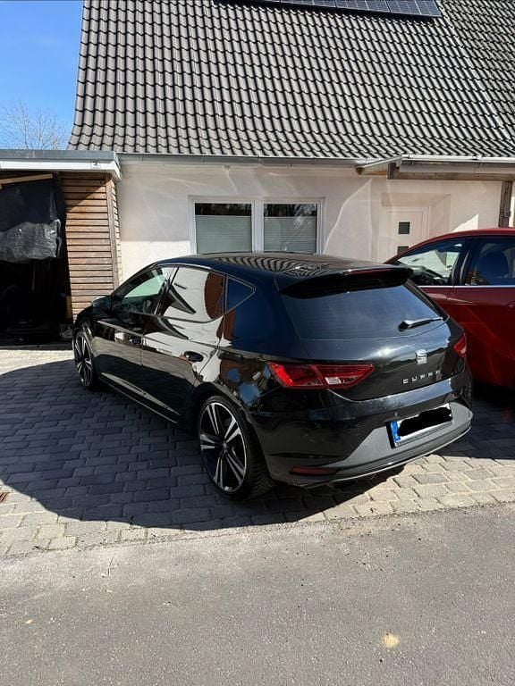 Second-hand Seat Leon CUPRA 280 CP (205 kW) 2015 Negru Berlinǎ