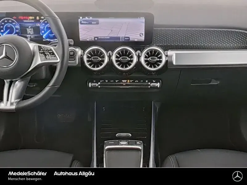 Second-hand Mercedes EQB250+ Progressive 150 kW (204 CP) 2025 Alb SUV