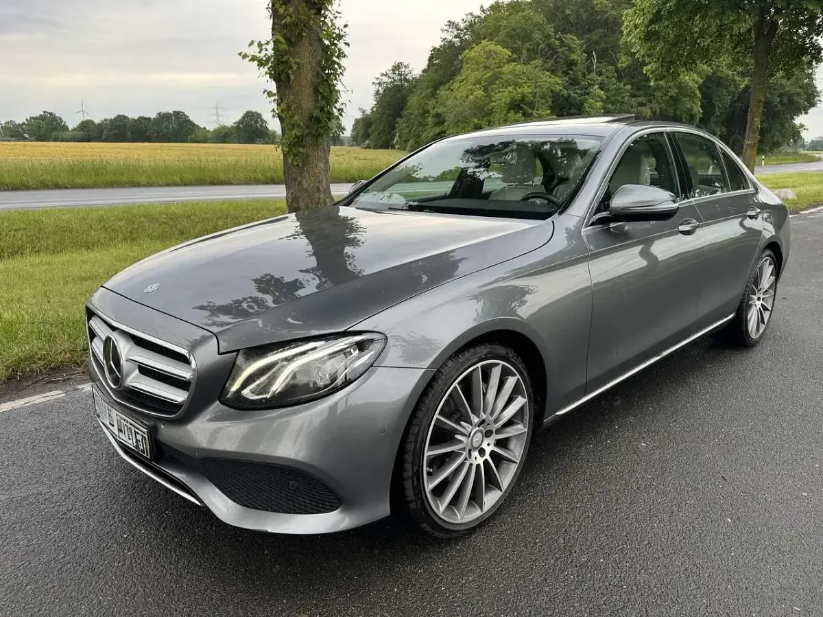 Gebraucht Mercedes E350 Exclusive 258 PS (189 kW) 2016 Limousine