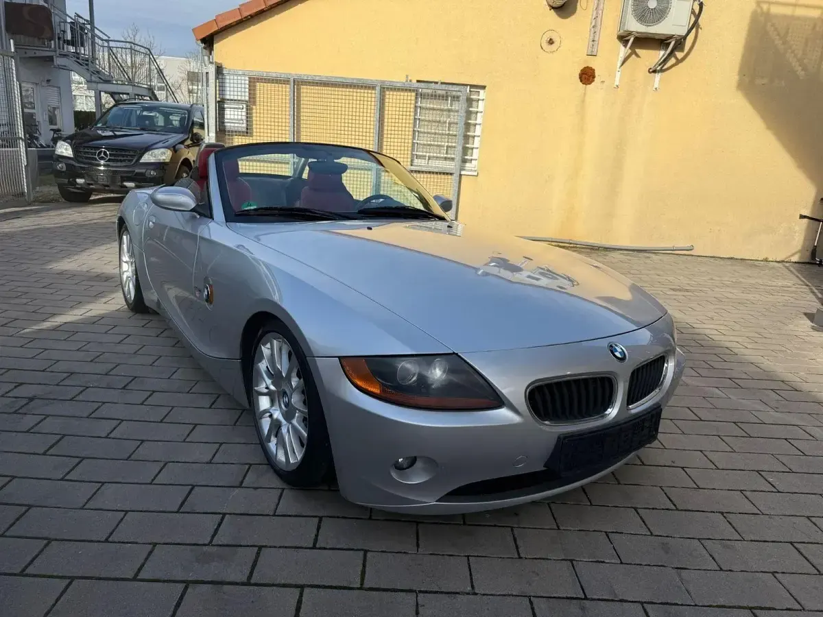 Gebraucht BMW Z4 Sport Line 192 PS (141 kW) 2003 Silber Cabrio