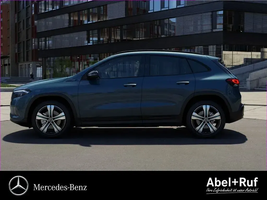 Używany Mercedes EQA250+ Progressive 139 kW (190 KM) 2022 Niebieski SUV