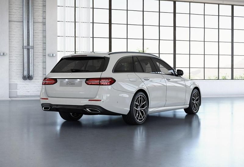 Gebraucht Mercedes E400 AMG 330 PS (242 kW) 2023 Weiß Kombi