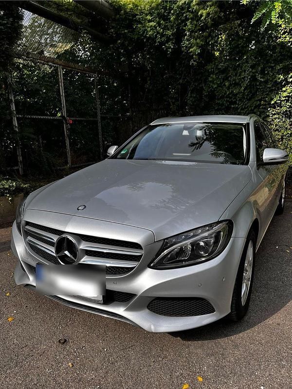 Gebraucht Mercedes C250 204 PS (150 kW) 2015 Silber Kombi