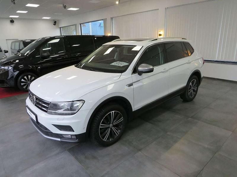 Pure white Gebraucht 2018 VW Tiguan Allspace Comfortline SUV | 16.650 € (Guter Preis) - Bild 1/4