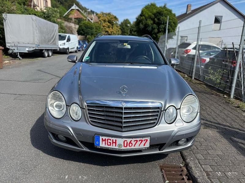 Silber Gebraucht 2007 Mercedes E280 Kombi | 2.900 € (Guter Preis) - Bild 1/4