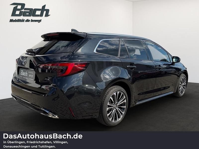 Mysticschwarz Gebraucht 2025 Toyota Corolla Kombi | 32.990 € (Etwas zu teuer) - Bild 1/2