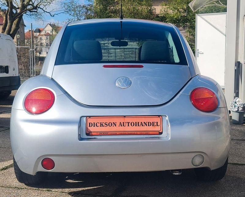 Gebraucht VW New Beetle 75 PS (55 kW) 2004 Silber Kleinwagen