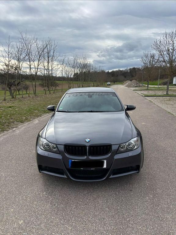 Gebraucht BMW 330 258 PS (189 kW) 2006 Grau Limousine