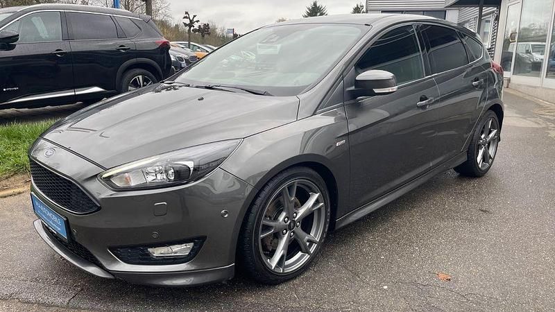 Gebraucht Ford Focus ST-Line 150 PS (110 kW) 2017 Grau Limousine