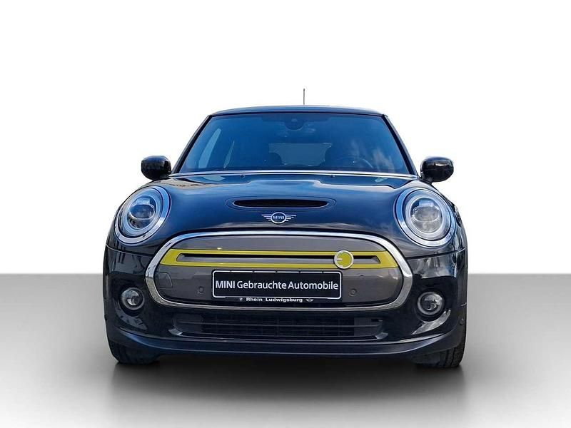 Gebraucht Mini Cooper SE 135 kW (184 PS) 2020 Midnight black metallic Kleinwagen