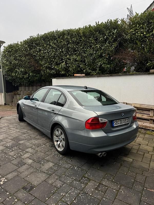 Gebraucht BMW 330 231 PS (169 kW) 2006 Andere farben Limousine