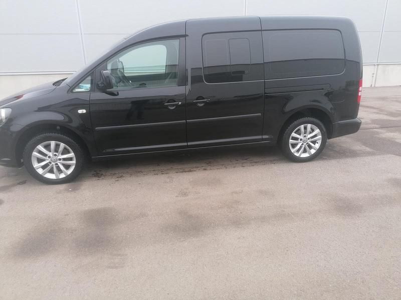 Schwarz Gebraucht 2015 VW Caddy Maxi Van / Kleinbus | 16.500 € - Bild 1/4