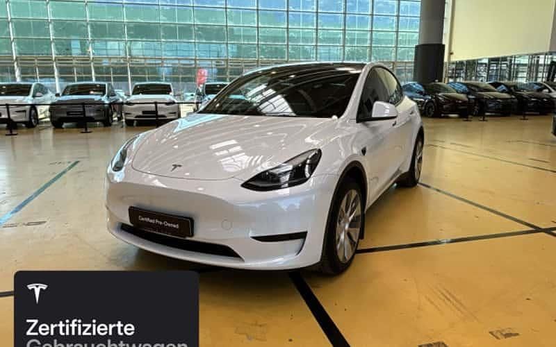 Weiß Gebraucht 2023 Tesla Model Y RWD SUV | 33.400 € (Fairer Preis) - Bild 1/4