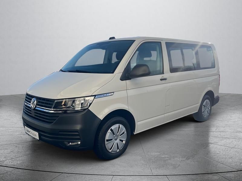 Gebraucht VW Caravelle Trendline 110 PS (80 kW) 2023 Van / Kleinbus
