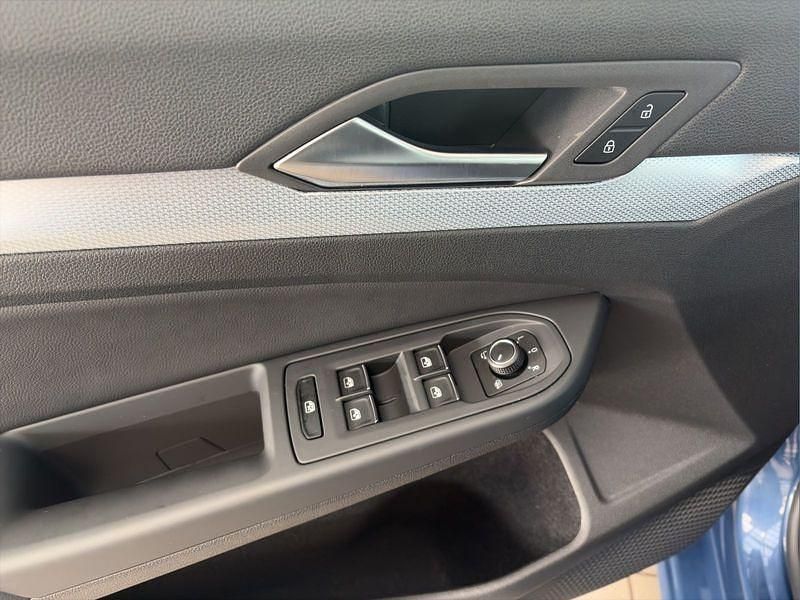 Gebraucht VW Golf VIII 150 PS (110 kW) 2025 Blau Kleinwagen