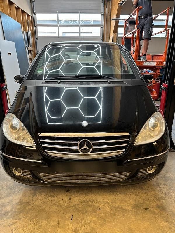 Gebraucht Mercedes A170 Avantgarde 116 PS (85 kW) 2005 Schwarz Kleinwagen